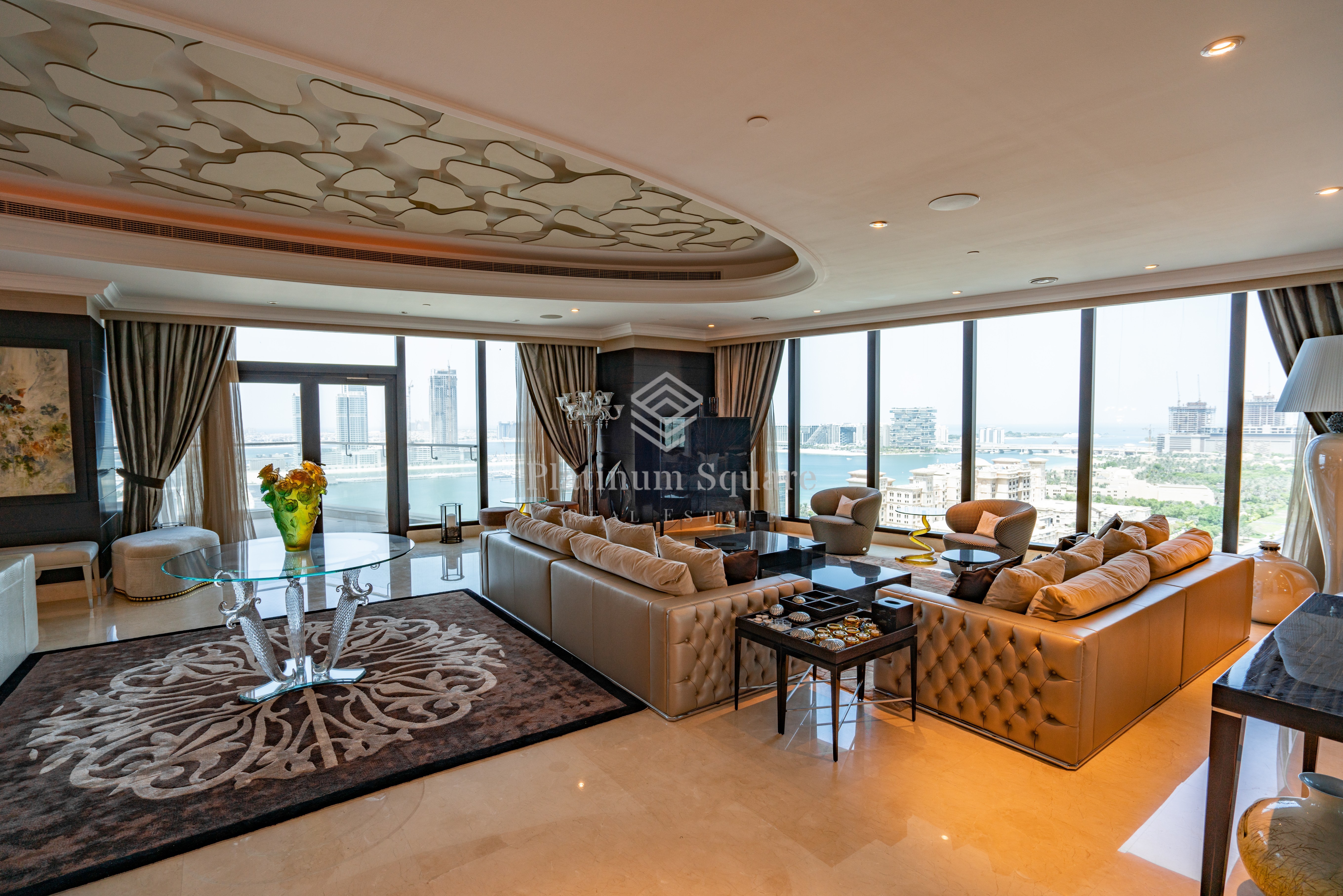 Deluxe 4BR Penthouse | Luxurious Furnishing